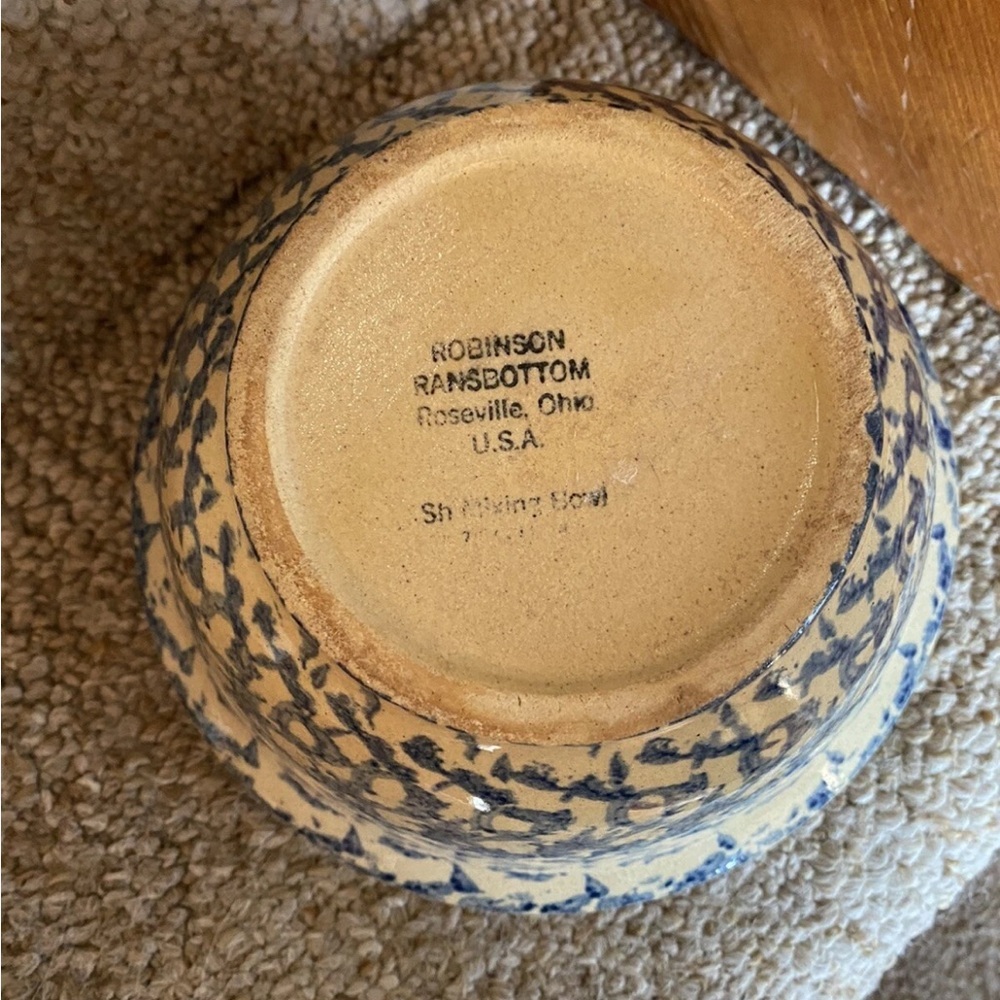 Vintage Robinson Ransbottom Pottery Roseville, OH Mixing Bowl Blue Spongeware - Picture 6 of 12